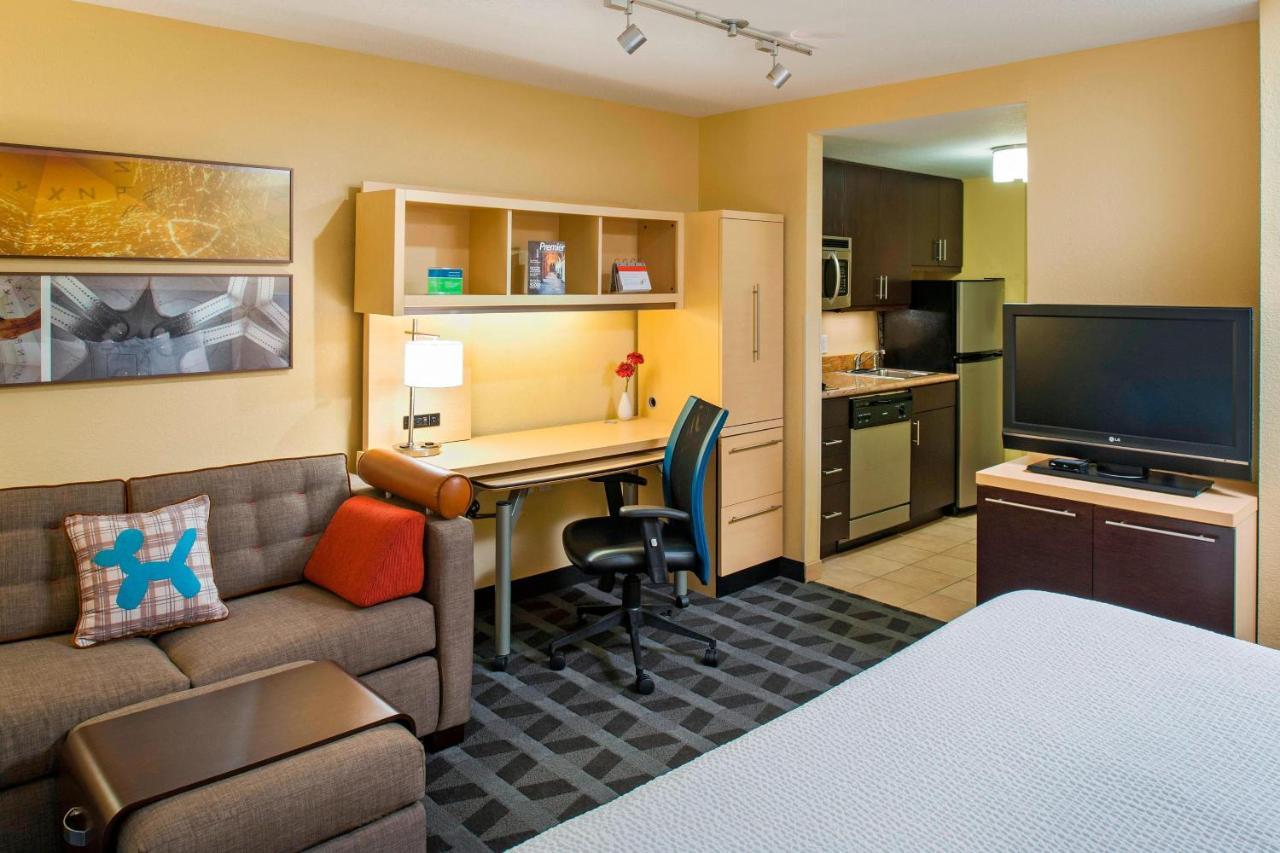 Towneplace Suites By Marriott Bethlehem Easton/Lehigh Valley Hollo Buitenkant foto